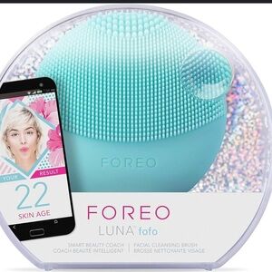 NWT FOREO LUNA fofo Skincare Tool with Advanced Sensors and Tailored Cleansing